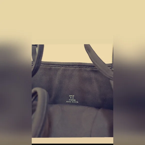 Tops Aerie - Picture 3 of 3